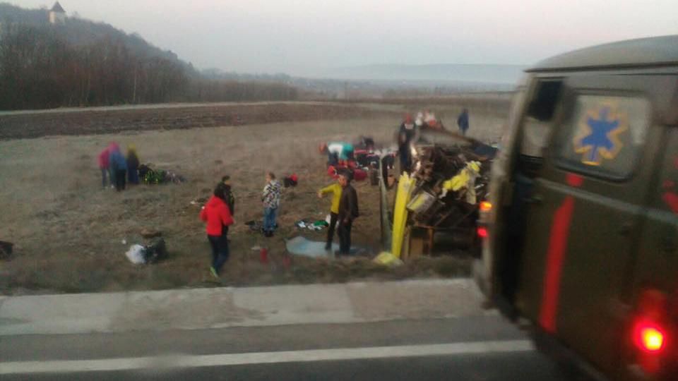 Количество жертв страшного ДТП на Львовщине возросло, более 10 пострадавших Количество жертв страшного ДТП на Львовщине возросло, более 10 пострадавших