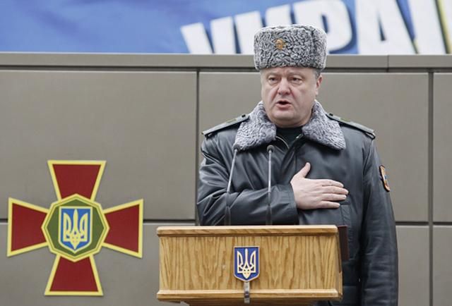 Порошенко пообещал квартиры бойцам АТО: кто их получит Порошенко пообещал квартиры бойцам АТО: кто их получит