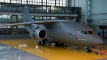 В Киеве успешно испытали новый транспортный самолет Ан-132д