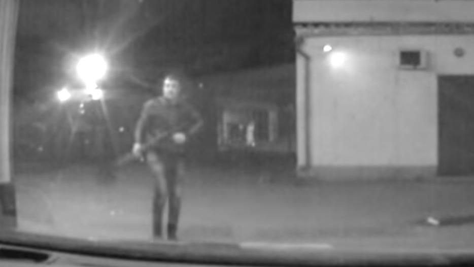 Появилось видео, как сын чиновника открыл дерзкую стрельбу из ружья в Запорожье

