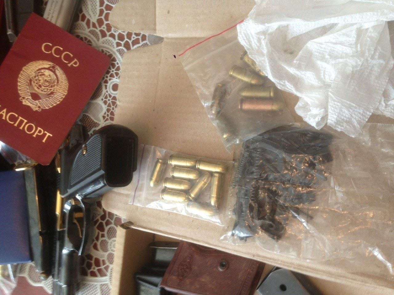 У Києві викрили підпільну зброярню: фото У Києві викрили підпільну зброярню: фото