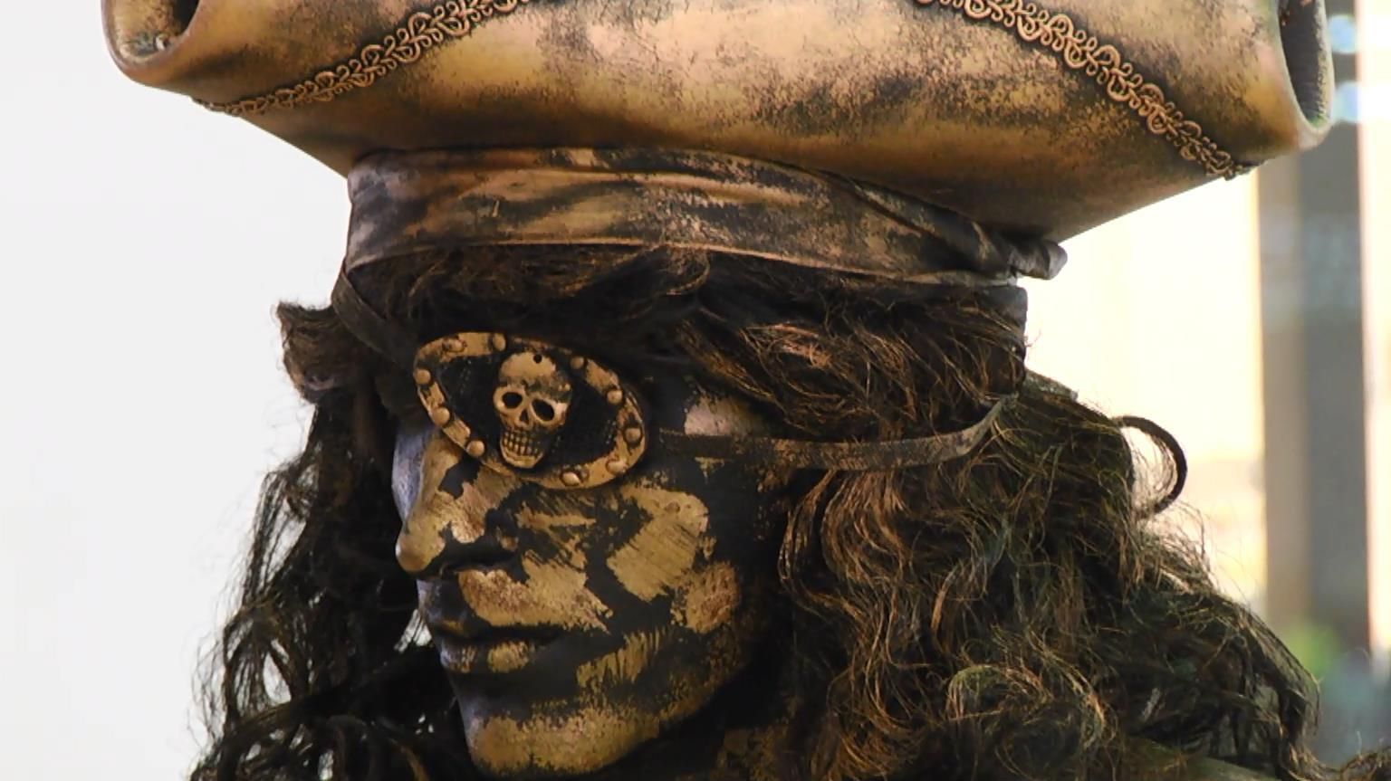 Как променять экономику на искусство и стать успешной скульптурой Как променять экономику на искусство и стать успешной скульптурой