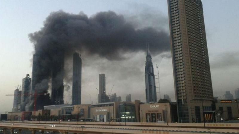 Возле самого высокого здания в мире вспыхнул масштабный пожар: появились видео