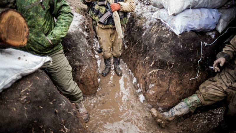 Бойовики обмінюють свою зброю на алкоголь та цигарки, – розвідка