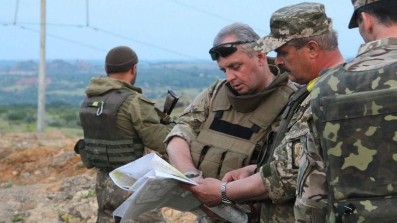 Юні воїни АТО не хочуть йти з фронту, навіть на прохання начальника Генштабу Юні воїни АТО не хочуть йти з фронту, навіть на прохання начальника Генштабу