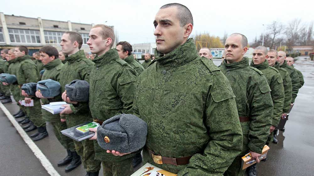 Росія планує значно збільшити кількість призовників з Криму до своєї армії
