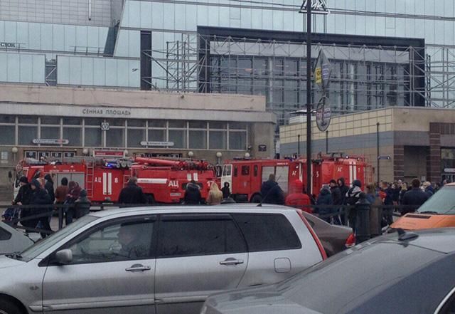 Через вибух у Петербурзі закрили всі станції метро