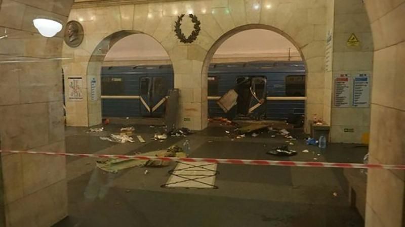 Взрыв в Петербурге: появилось видео из эпицентра