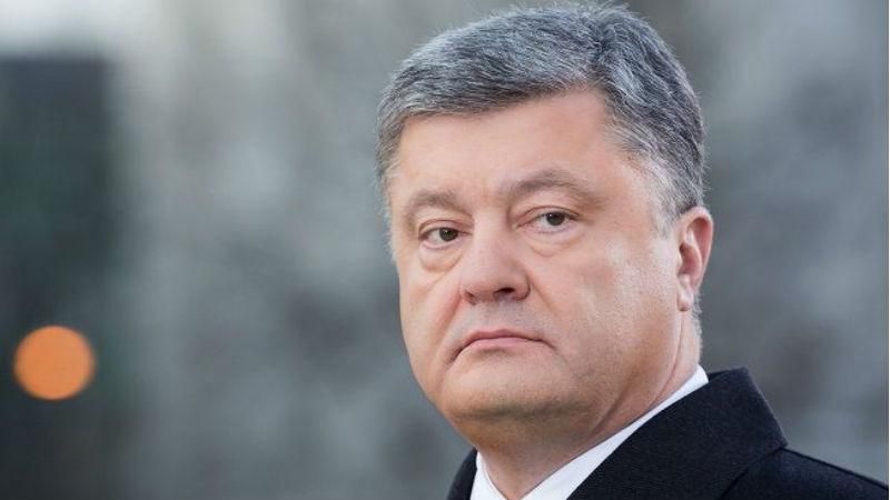 Порошенко посилив охорону дипломатичних установ Порошенко посилив охорону дипломатичних установ