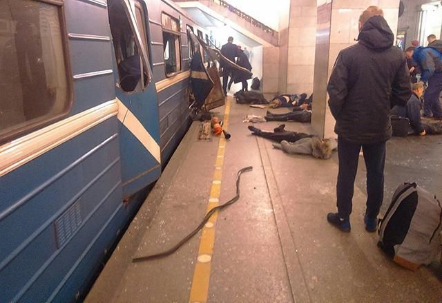 В Петербурге усилили безопасность в аэропорту и на вокзалах