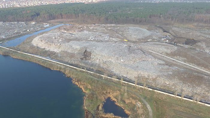 Що залишилося від житомирського сміттєзвалища після пожежі: фото, відео Що залишилося від житомирського сміттєзвалища після пожежі: фото, відео