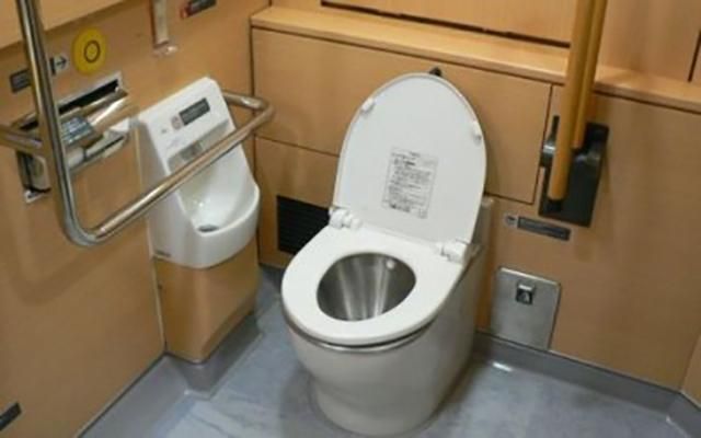 Туалети за мільйон гривень можуть з’явитися в українських поїздах