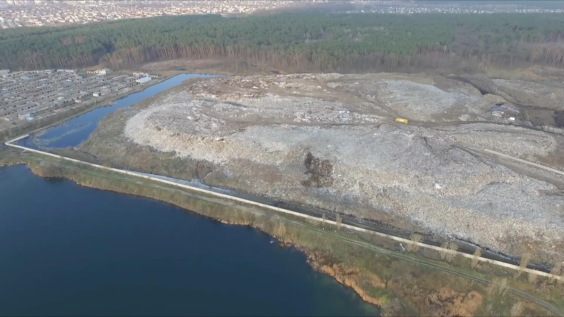 Пожежа на житомирському сміттєзвалищі: недбальство чи диверсія