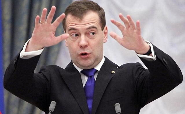 Медведев эмоционально открестился от коррупционного компромата