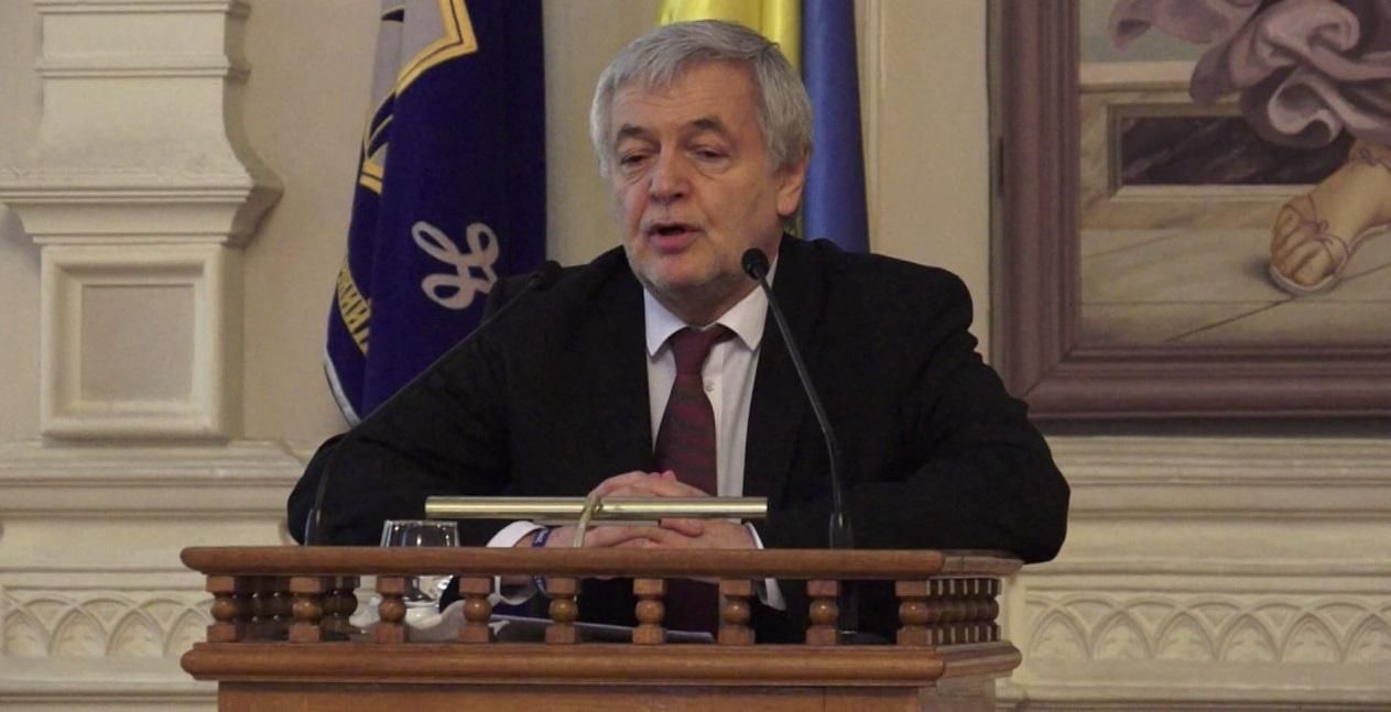 Посол рассказал, кто реализует "войну памятников" в Украине и Польше