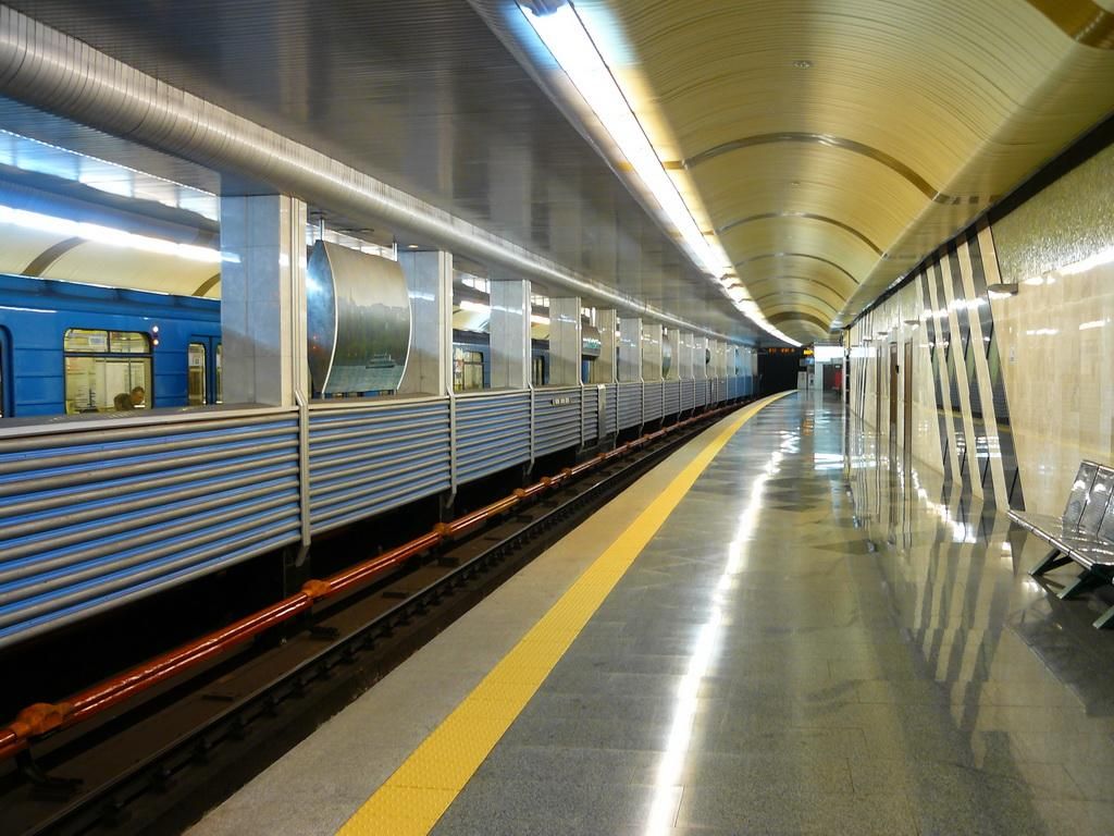 Крищенко назвал "минеров" киевского метро