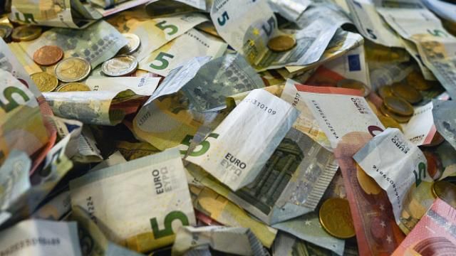 Курс валют на 5 апреля: евро и доллар немного подорожали