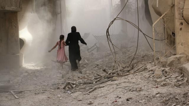 У Трампа накинулись на Кремль через хімічні атаки в Сирії У Трампа накинулись на Кремль через хімічні атаки в Сирії