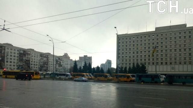 Масштабная забастовка перевозчиков в Киеве: угрожают сжечь маршрутку
