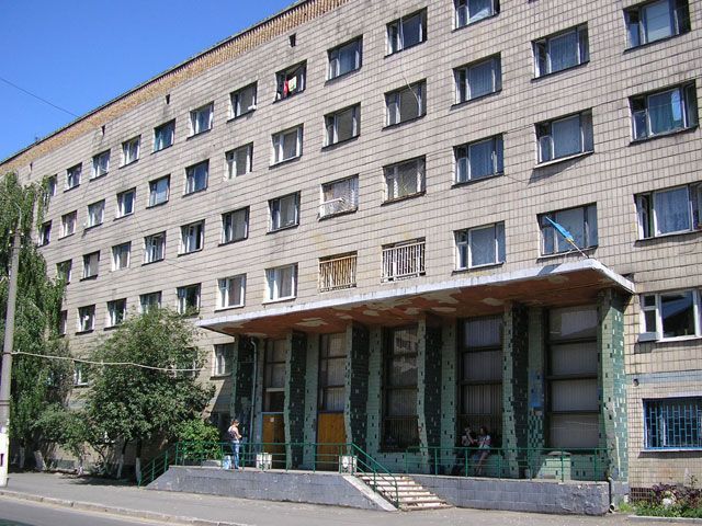 Украинцам разрешили приватизацию помещений в общежитиях
