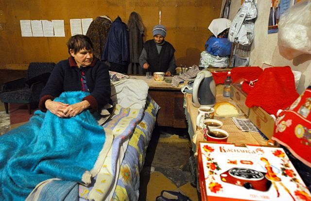 Жители Донецка жалуются на еду из России: "Это унылое дерьмо"
