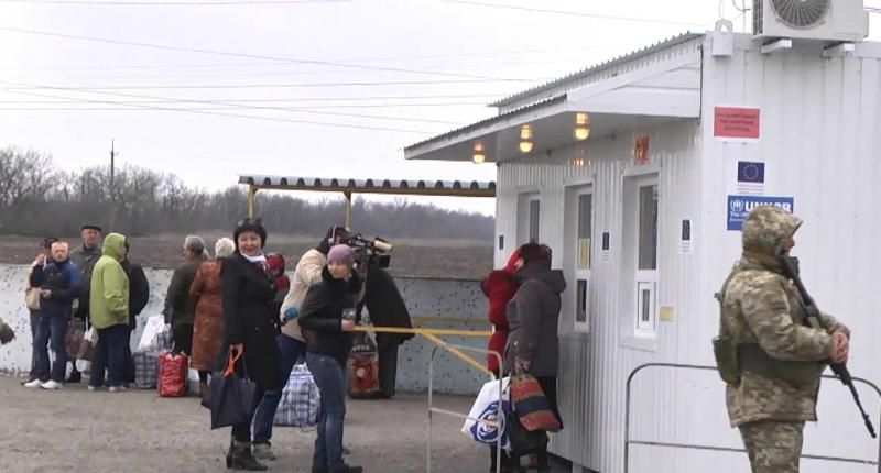 На Донеччині запрацювали оновлені за кошти ЄС пункти пропуску
На Донеччині запрацювали оновлені за кошти ЄС пункти пропуску