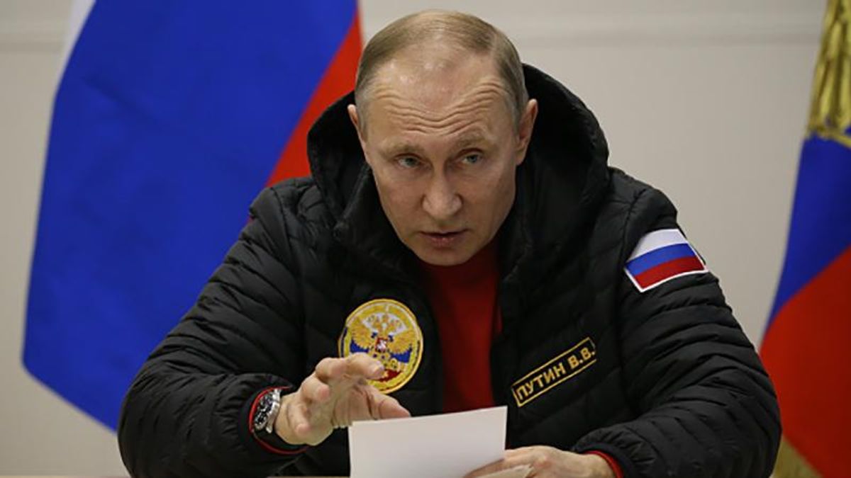 Отстранение Путина от власти принесет россиянам много крови, – эксперт Отстранение Путина от власти принесет россиянам много крови, – эксперт