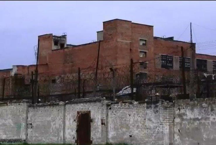 Заключенный с оккупированной территории зарабатывал огромные деньги, терроризируя украинцев, – полиция Заключенный с оккупированной территории зарабатывал огромные деньги, терроризируя украинцев, – полиция