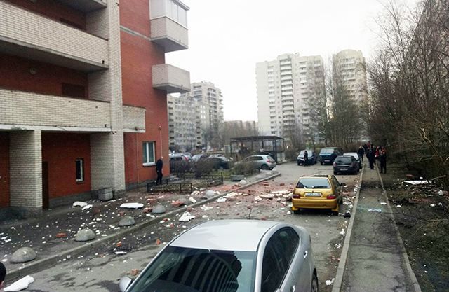 Вибух прогримів у будинку Санкт-Петербурга