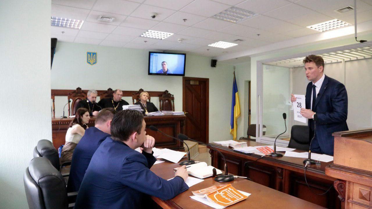 Екс-"беркутівця" Гончаренка звільнили з-під варти Екс-"беркутівця" Гончаренка звільнили з-під варти