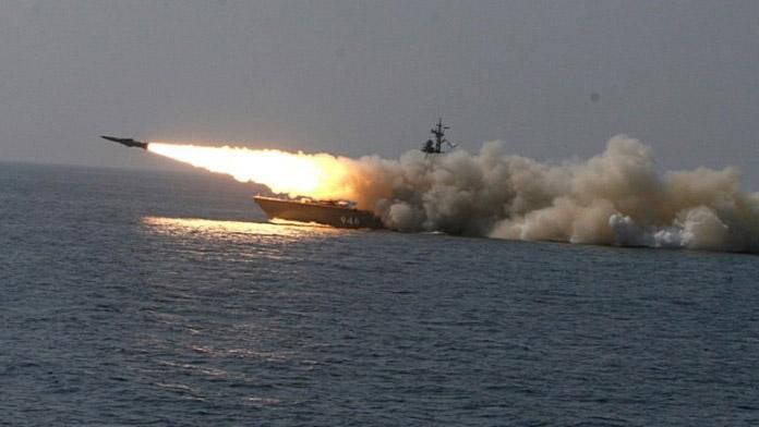 З'явилося відео ракетного удару США по Сирії З'явилося відео ракетного удару США по Сирії