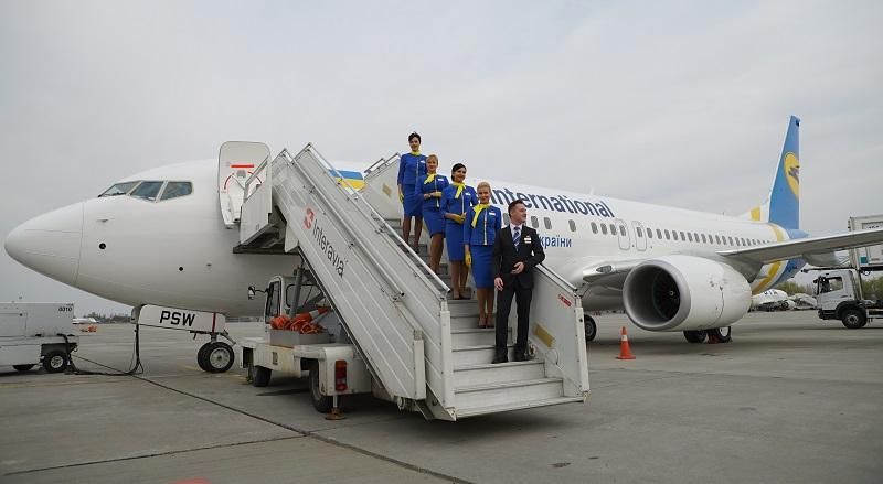 МАУ і Sky Food Services представили літнє бортове меню МАУ і Sky Food Services представили літнє бортове меню