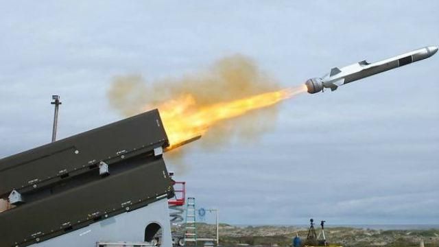 Українські ракетні війська обіцяють "Буками" довести до істерики окупантів Українські ракетні війська обіцяють "Буками" довести до істерики окупантів