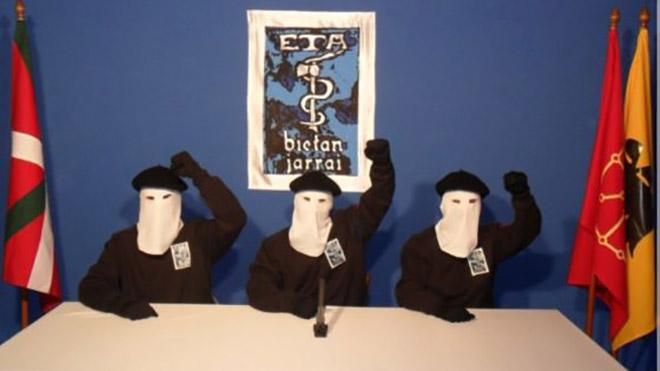 Радикальная группировка сепаратистов начала разоружаться во Франции Радикальная группировка сепаратистов начала разоружаться во Франции