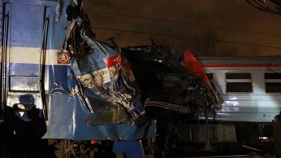 Жахлива аварія на залізниці у Москві: з'явилися фото