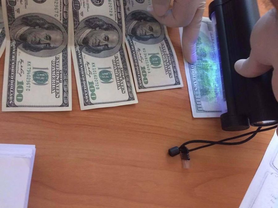 На Закарпатье со взяткой поймали руководителя автошколы: фото На Закарпатье со взяткой поймали руководителя автошколы: фото