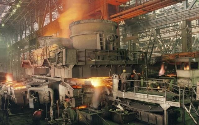 Збитки "Метінвесту" можуть відшкодувати за рахунок українців, – експерт Збитки "Метінвесту" можуть відшкодувати за рахунок українців, – експерт