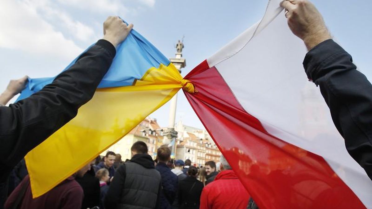 Росія сплановано вбиває клин між Польщею та Україною, – польські експерти