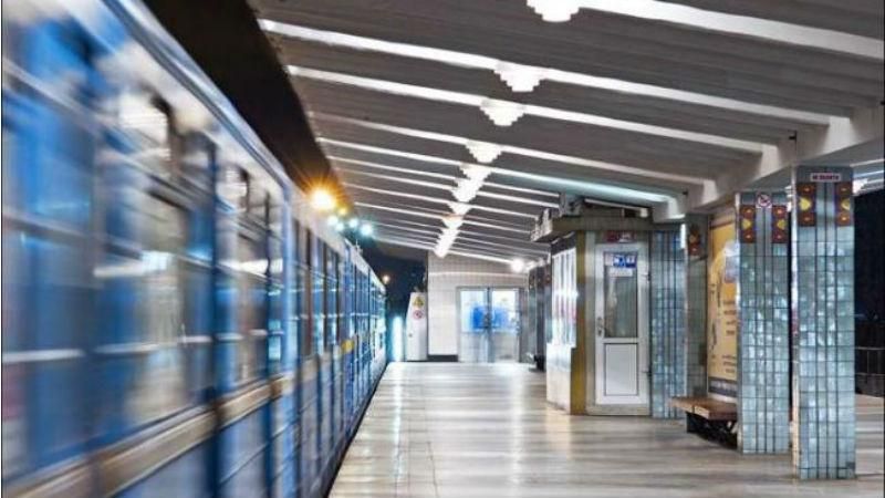 Столичне метро може зупинити роботу через борги