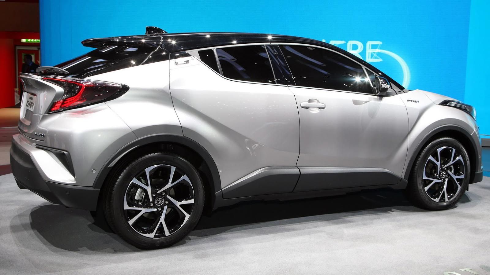 Батько Гройсмана купив елітне авто майже за мільйон гривень Батько Гройсмана купив елітне авто майже за мільйон гривень