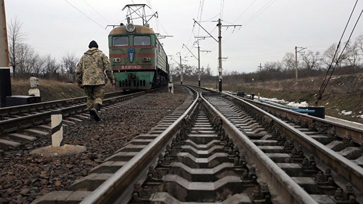 Блокаду торгівлі з ОРДЛО треба було почати раніше, – експерти Блокаду торгівлі з ОРДЛО треба було почати раніше, – експерти