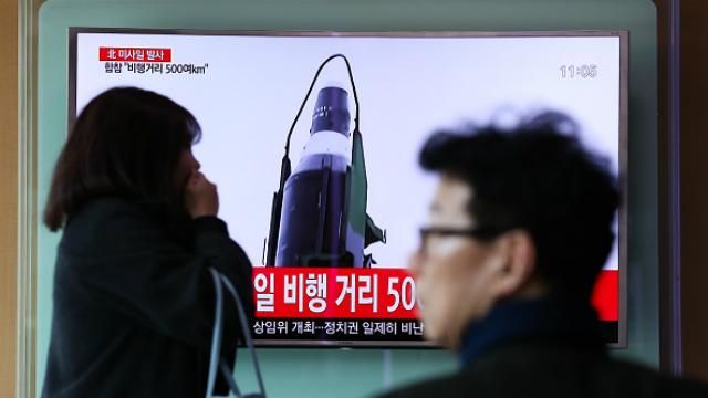 КНДР вперше похизувалась грізними балістичними ракетами для субмарин: опубліковані фото КНДР вперше похизувалась грізними балістичними ракетами для субмарин: опубліковані фото