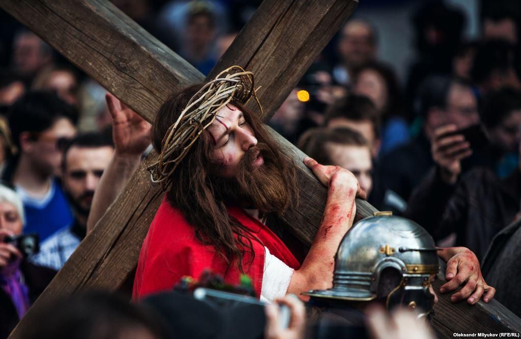 Масштабна реконструкція хресної ходи в Одесі – кадри вражають Масштабна реконструкція хресної ходи в Одесі – кадри вражають