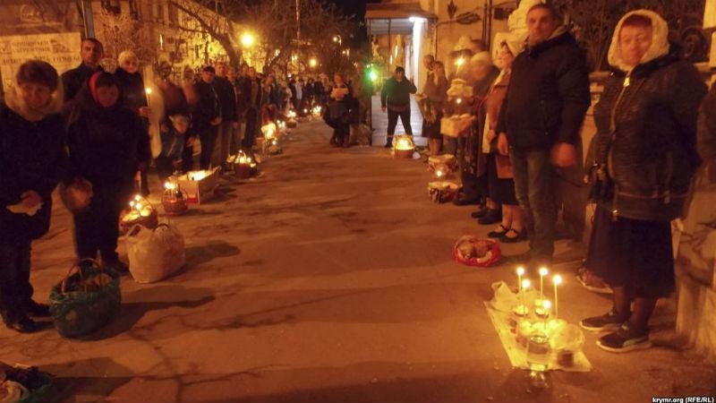 В оккупированном Севастополе на пасхальной службе читали Евангелие на украинском