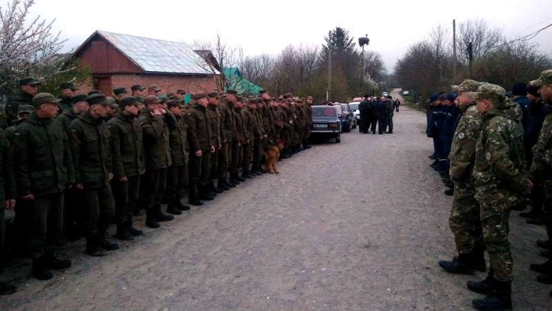 Операція на Вінниччині. Поліція та військові всю  великодню ніч шукали зниклу дівчинку