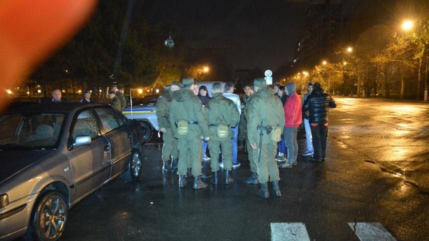 Масова бійка сталась у Миколаєві: опубліковано відео Масова бійка сталась у Миколаєві: опубліковано відео