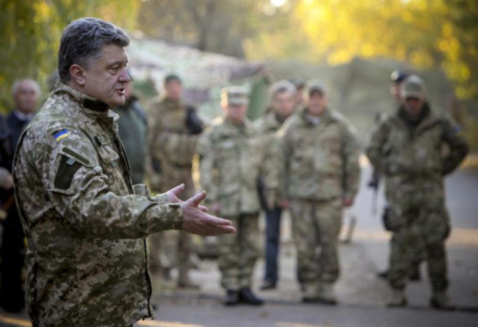Похибка у 20 тисяч багнетів. Чому генерал Назаров публічно спростовує слова Порошенка