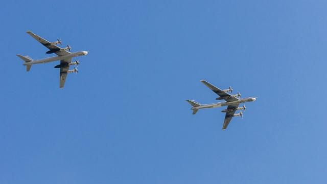 Вперше з часу інавгуарції Трампа Росія дражнила США бомбардувальниками біля кордону Вперше з часу інавгуарції Трампа Росія дражнила США бомбардувальниками біля кордону