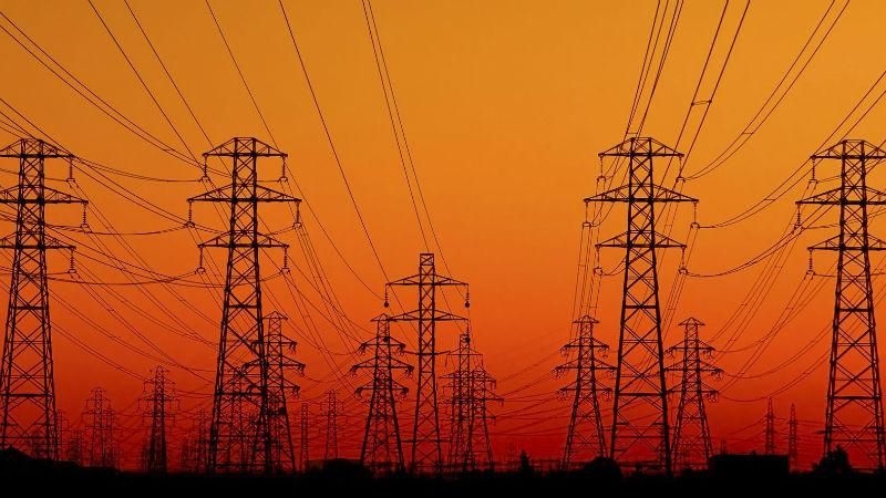 Негода в Україні: більше сотні населених пунктів залишилися без електрики Негода в Україні: більше сотні населених пунктів залишилися без електрики