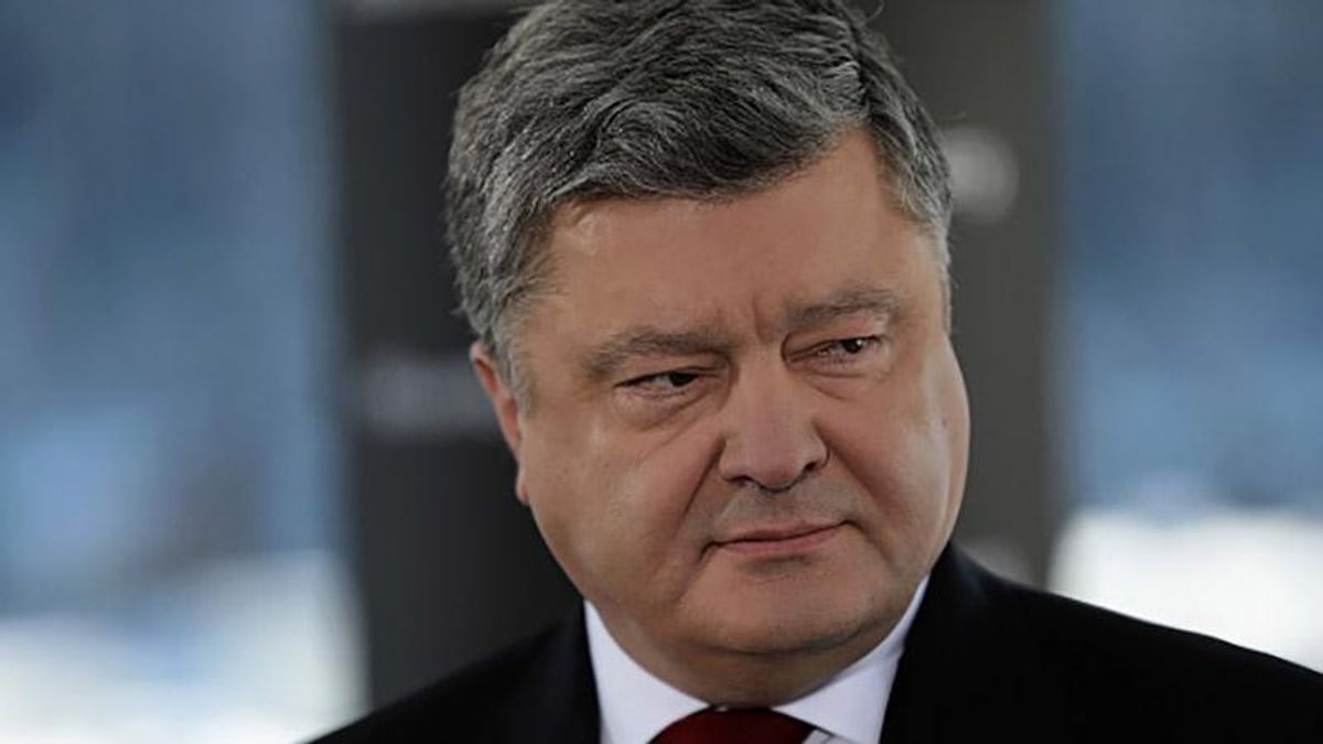 Петро Порошенко порівняв Росію з крокодилом Петро Порошенко порівняв Росію з крокодилом